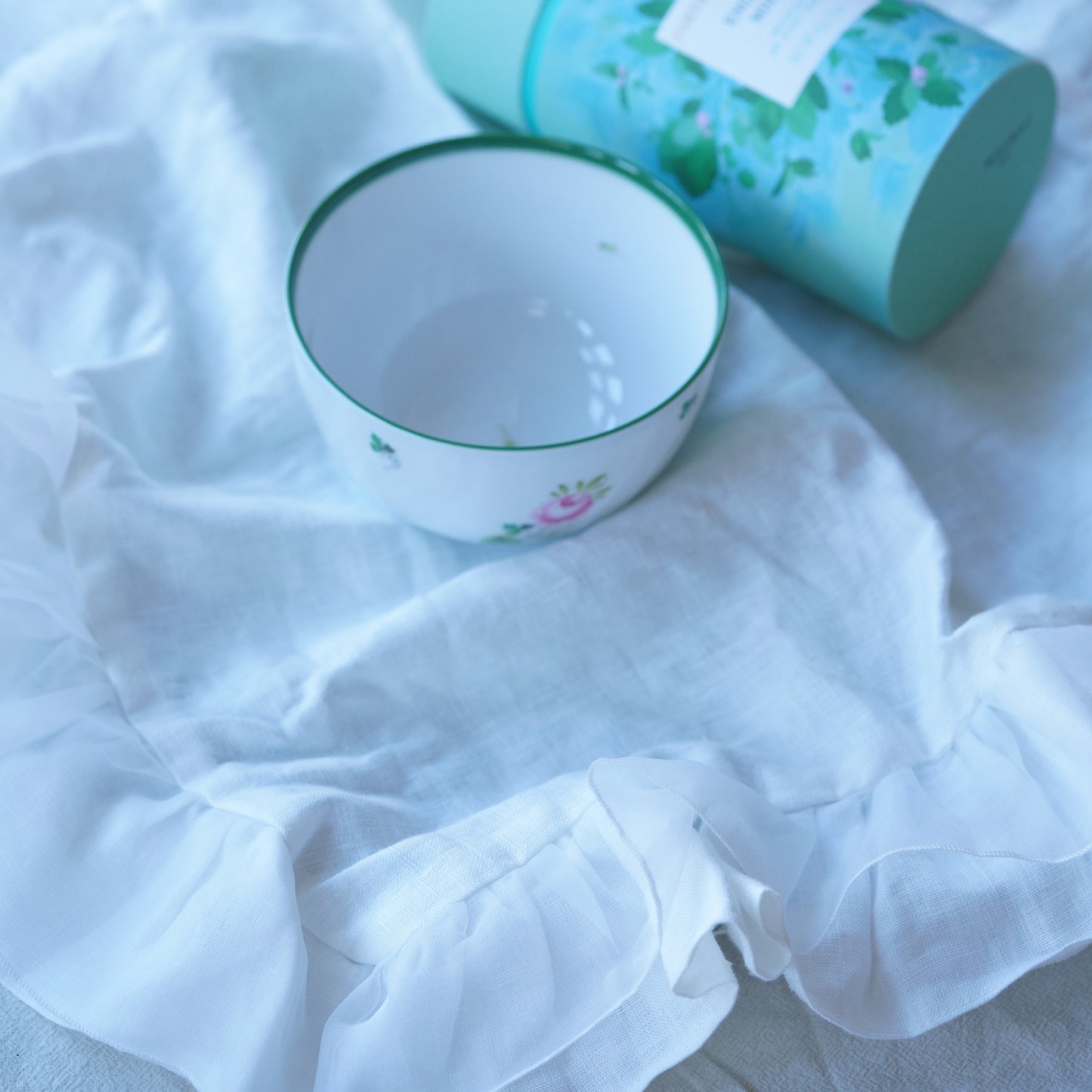 Linen & Silk Frill Napkin with Cotton Pearl Tassel | LA ROSE BLANCHE