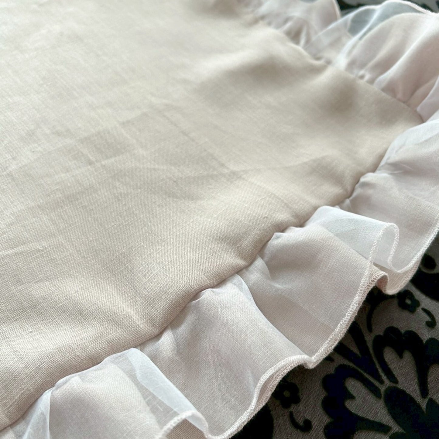 Linen & Silk Frill Napkin with Cotton Pearl Tassel | LA ROSE BLANCHE