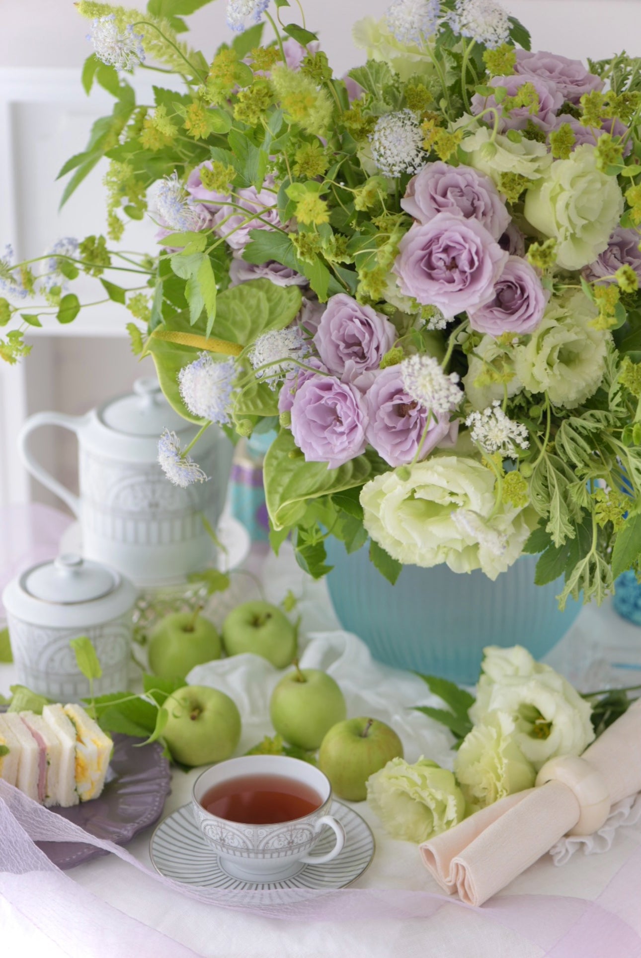 LA ROSE BLANCHE – Early Summer Flower Workshop