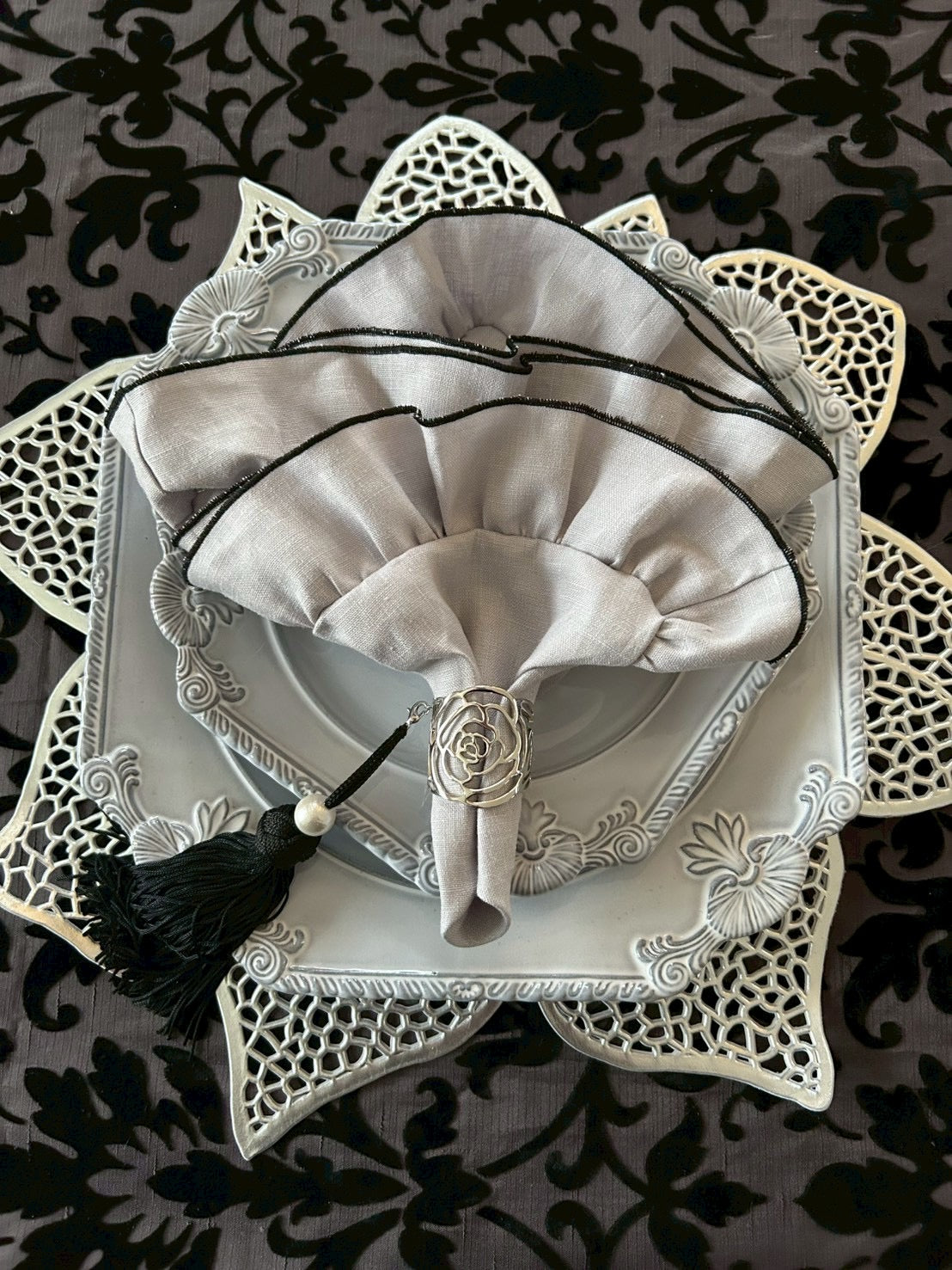 Linen Frill Napkin 2nd line | LA ROSE BLANCHE Maison Floral Collection